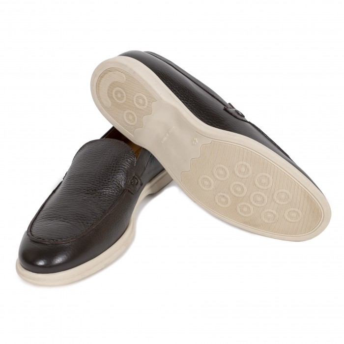 Mocassino moro in pellame bottolato