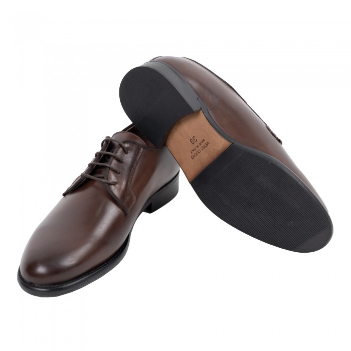 Scarpa allacciata moro