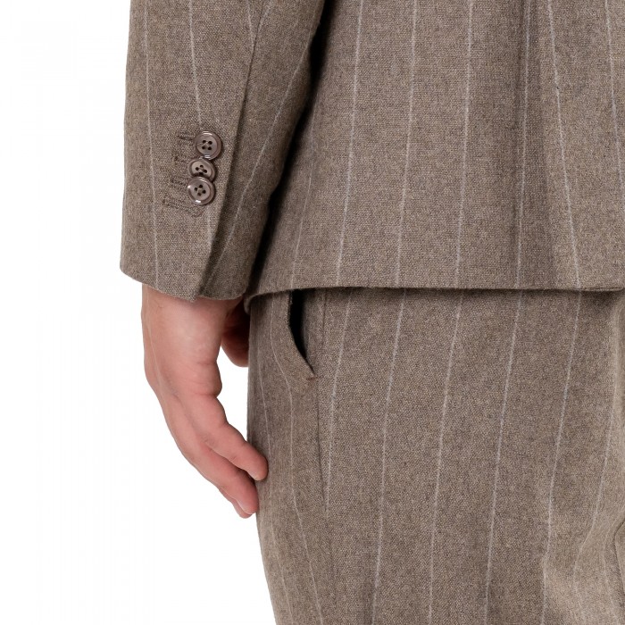 Abito doppio petto gessato in lana beige