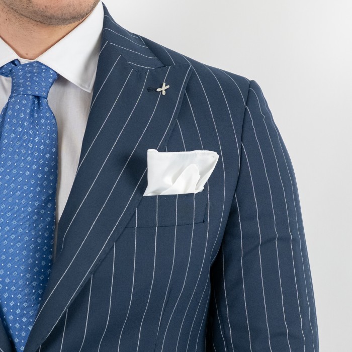 Abito monopetto blu gessato petto a...