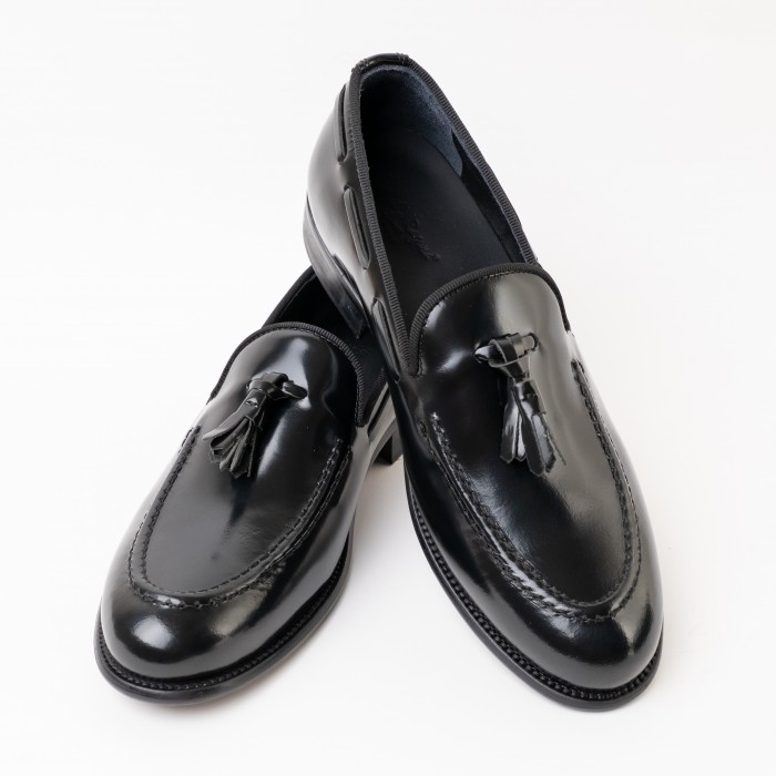 Mocassino abrasivato con campanelline...