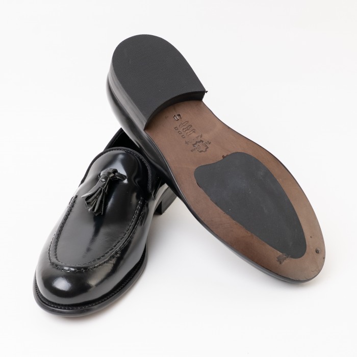 Mocassino abrasivato con campanelline...