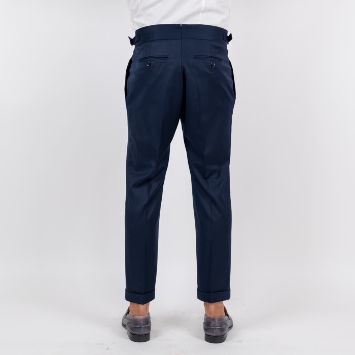 Pantalone doppia pince cintura lunga...