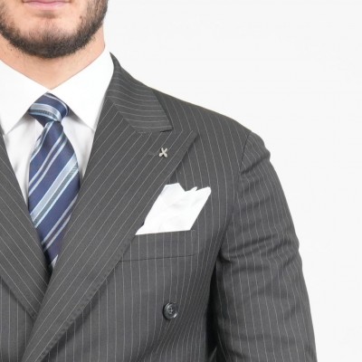 Abito doppio petto gessato... 2