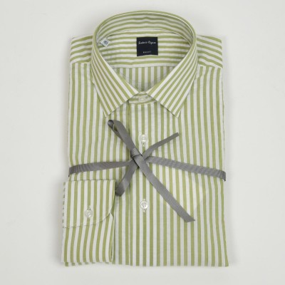 Camicia a righe verdi in...