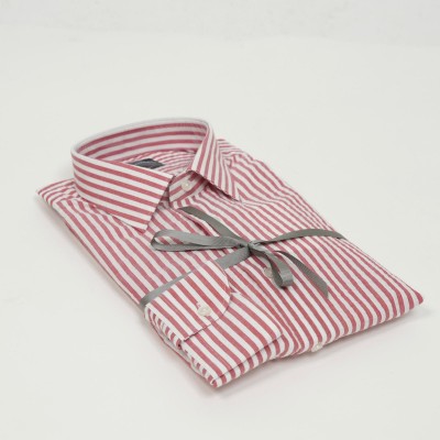 Camicia a righe rosse in... 2