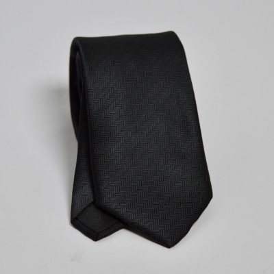 Cravatta nera spigata