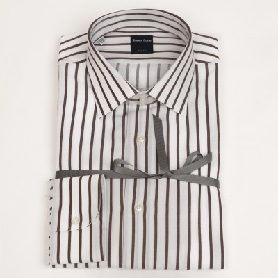 Camicia bianca a righe marroni